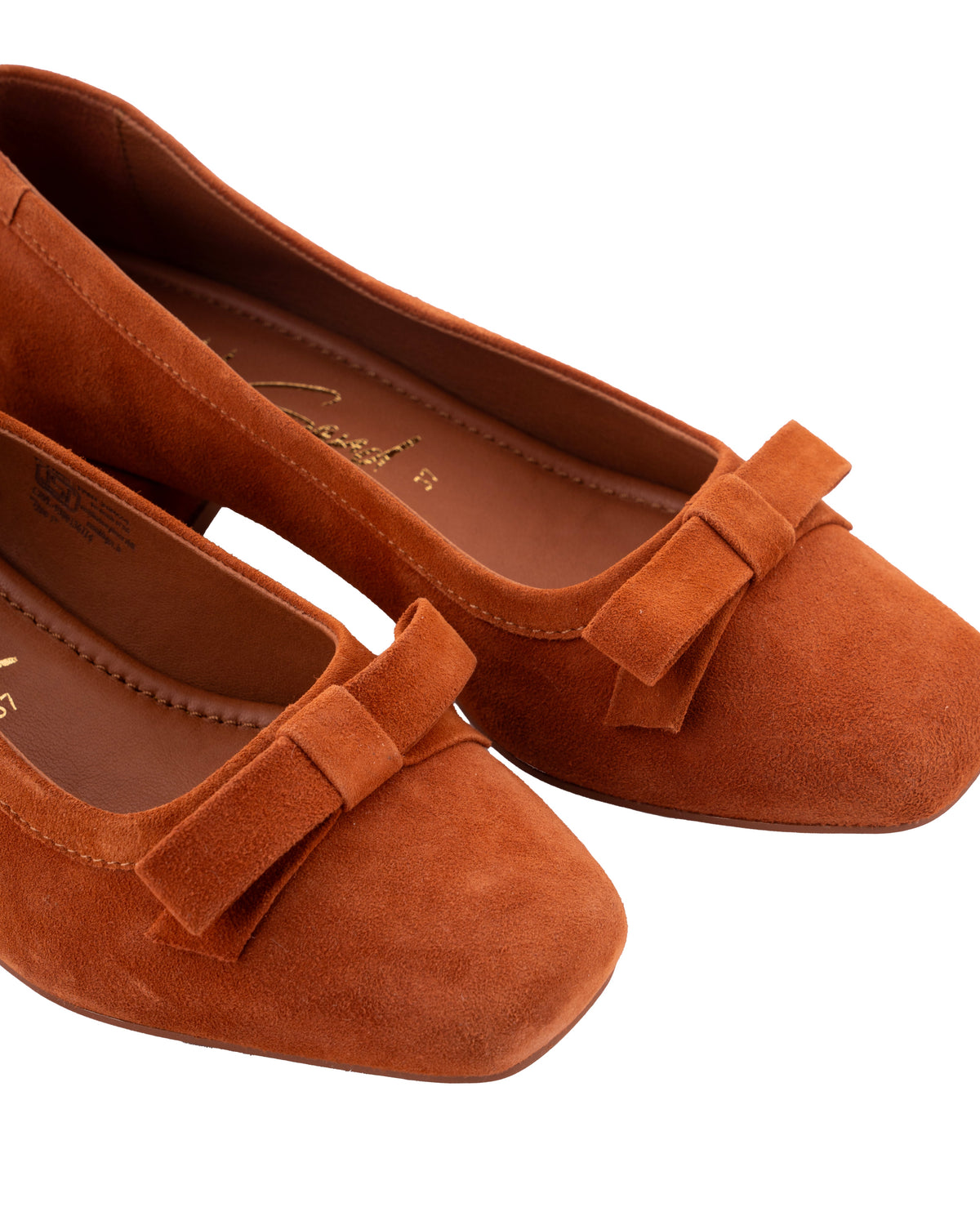 Arco Front Bow Pump Shoes, Tan — 02 close-up