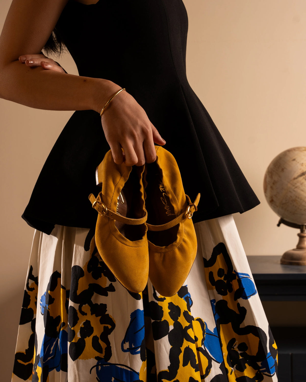 Primaire Mary Jane, Mustard — 05 on model