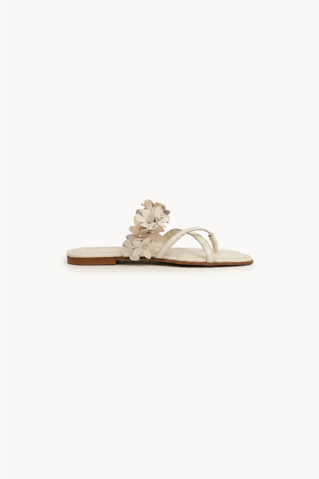 Fiore di Perla Flat Sandal, Off White — 03 side profile