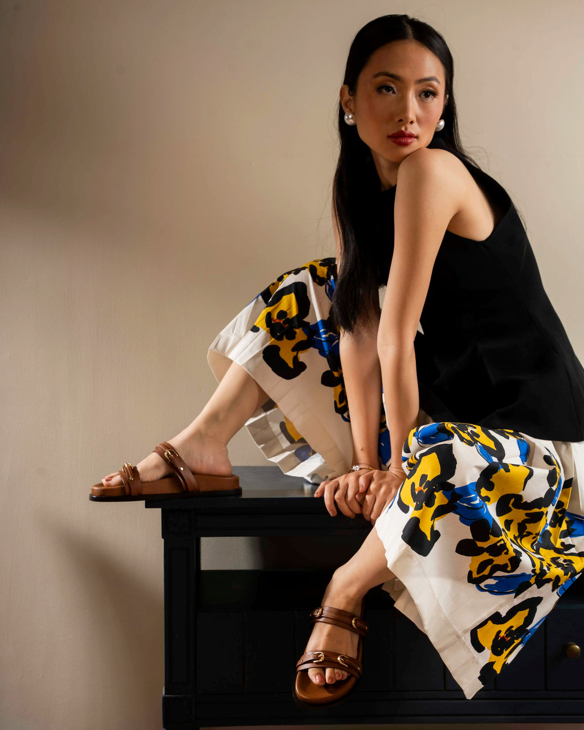 Glint – Slide Comfort Sandals, Chestnut — 05 on model