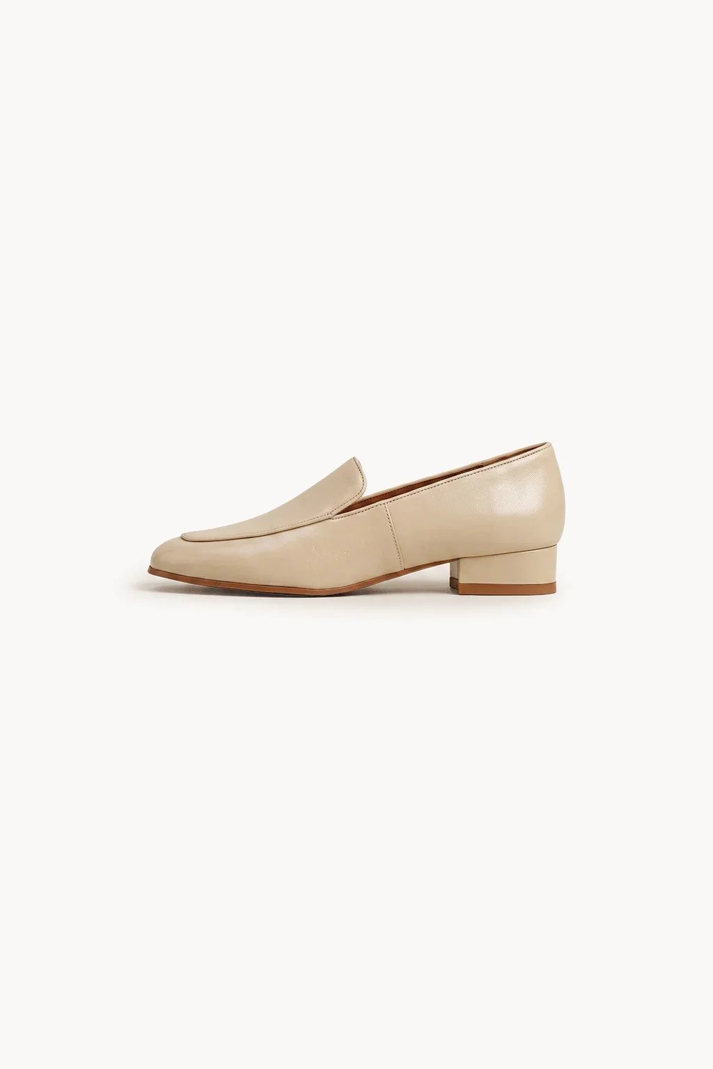 Valeria Muse Loafer, White — 04 side profile 2