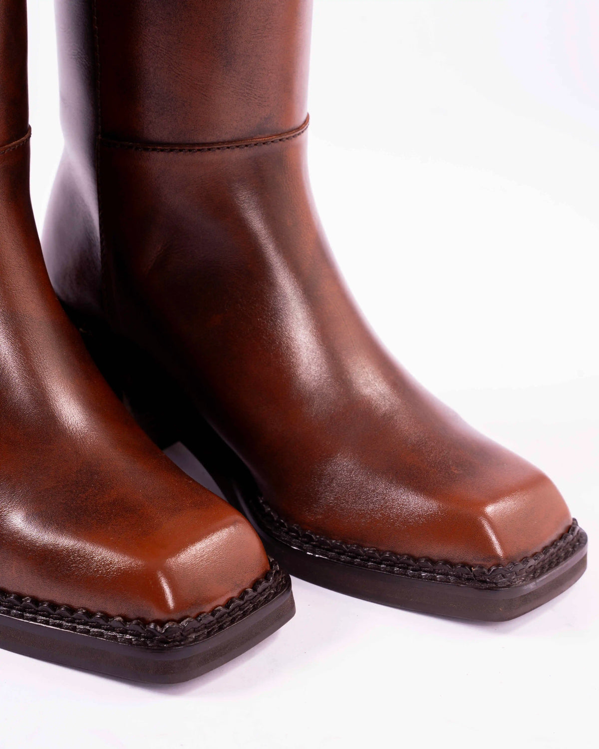 Brume – Square Toe Brush Effect Boots, Brown — 02 close-up