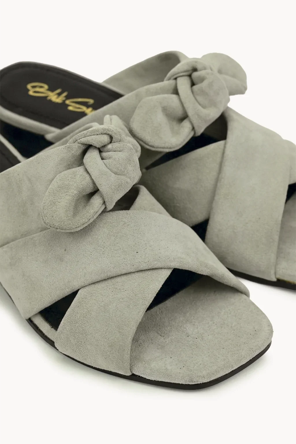 Sevilla Cruz Slide, Grey — 02 close-up