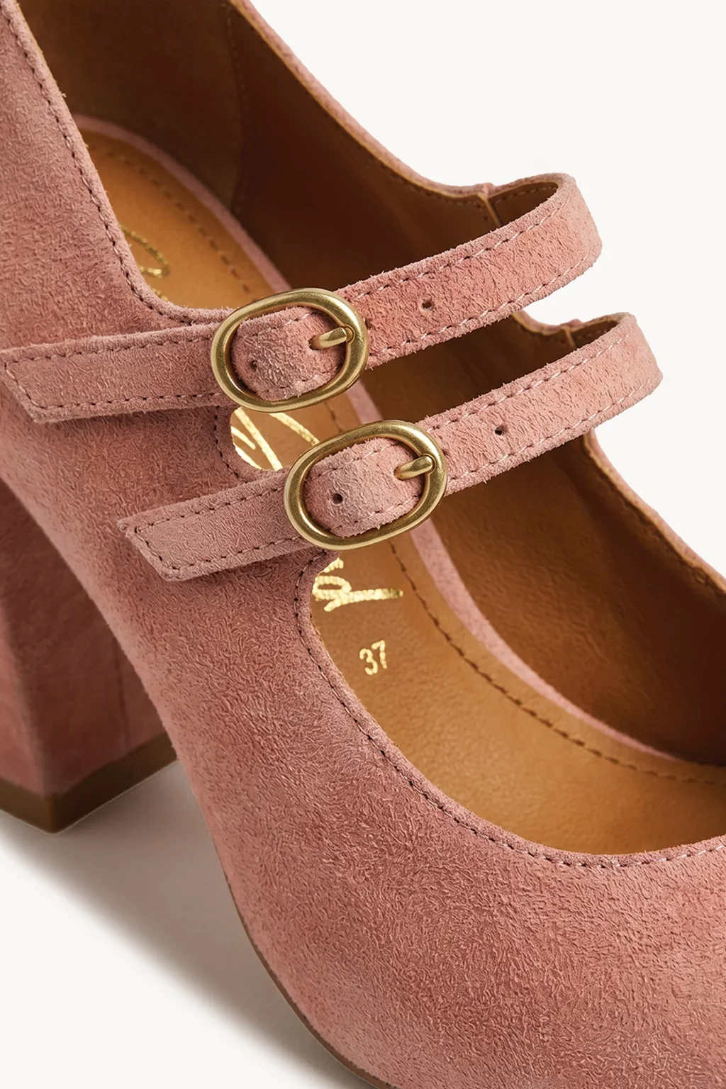 Vienna Gold Atelier, Light Pink — 02 close-up