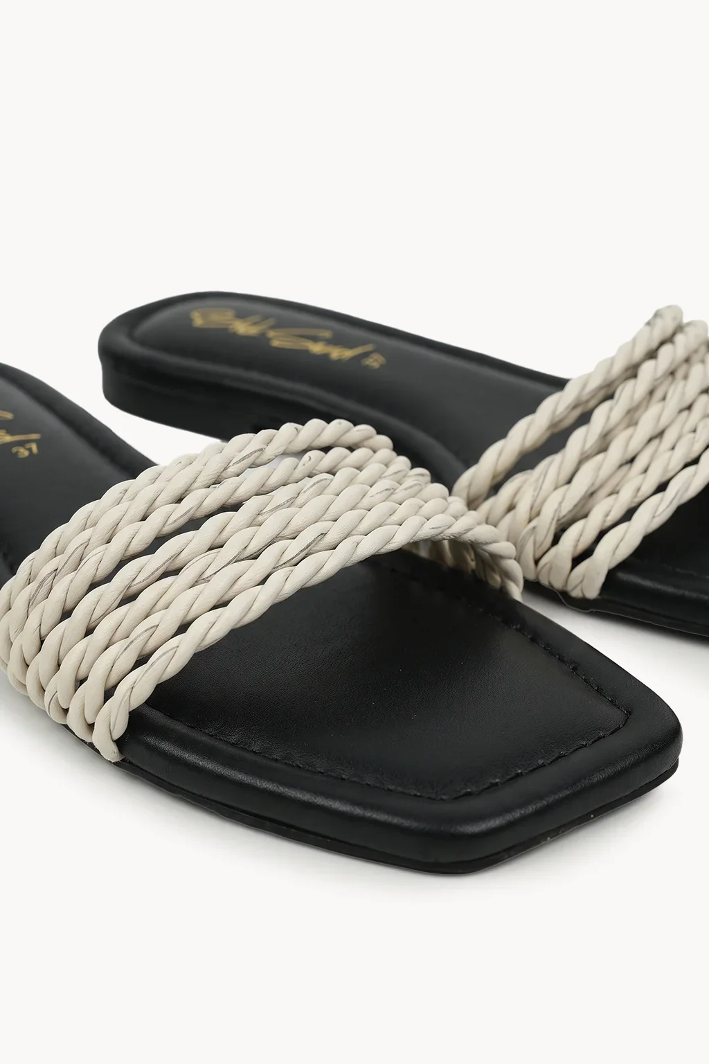 Lina Atelier Slide, Off White — 02 close-up