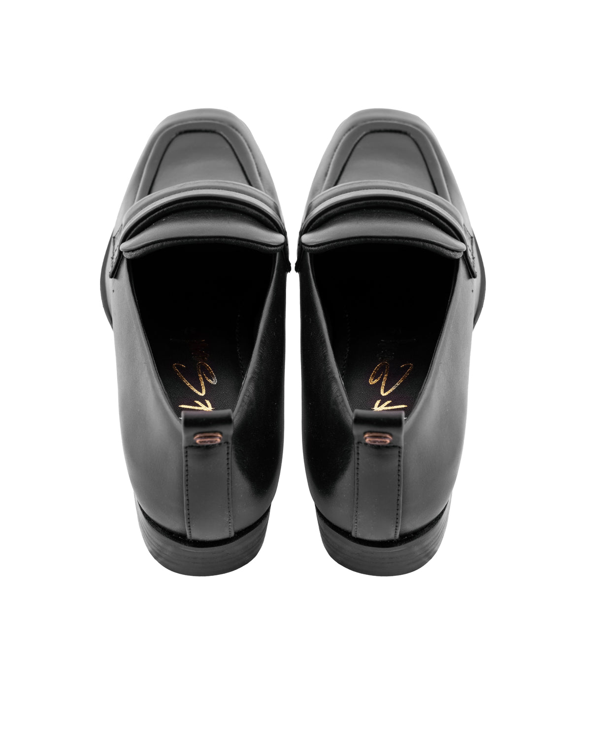 Sera Loafer, Black — 03 three-quarter 2