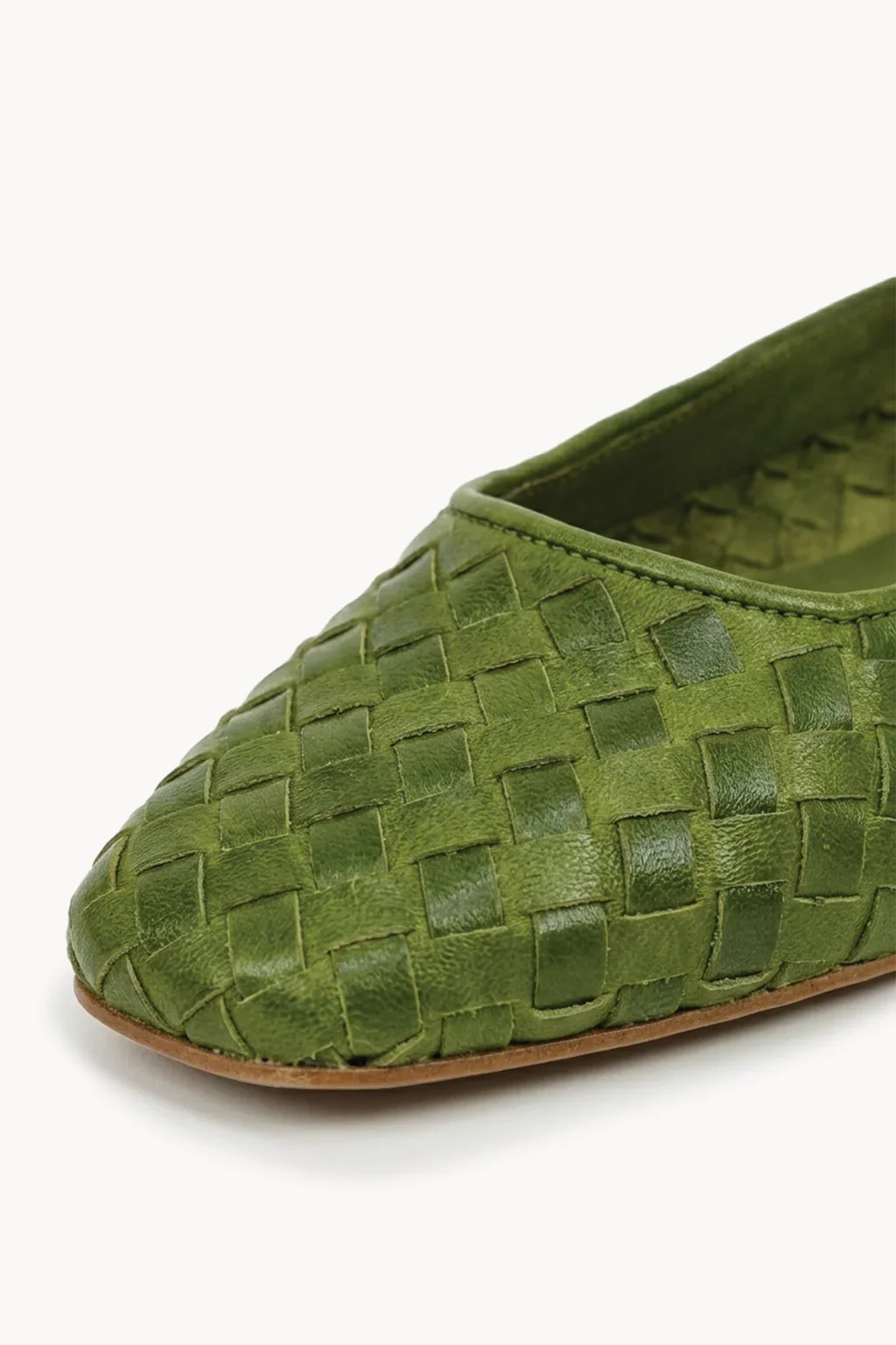 Verde Esmeralda Ballerina, Green — 02 close-up