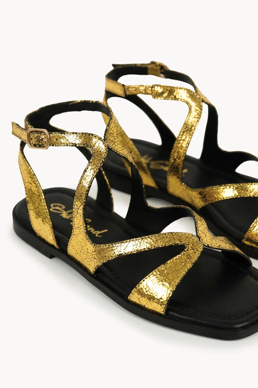 Alma Nomada Flat Strap, Black & Gold — 02 close-up