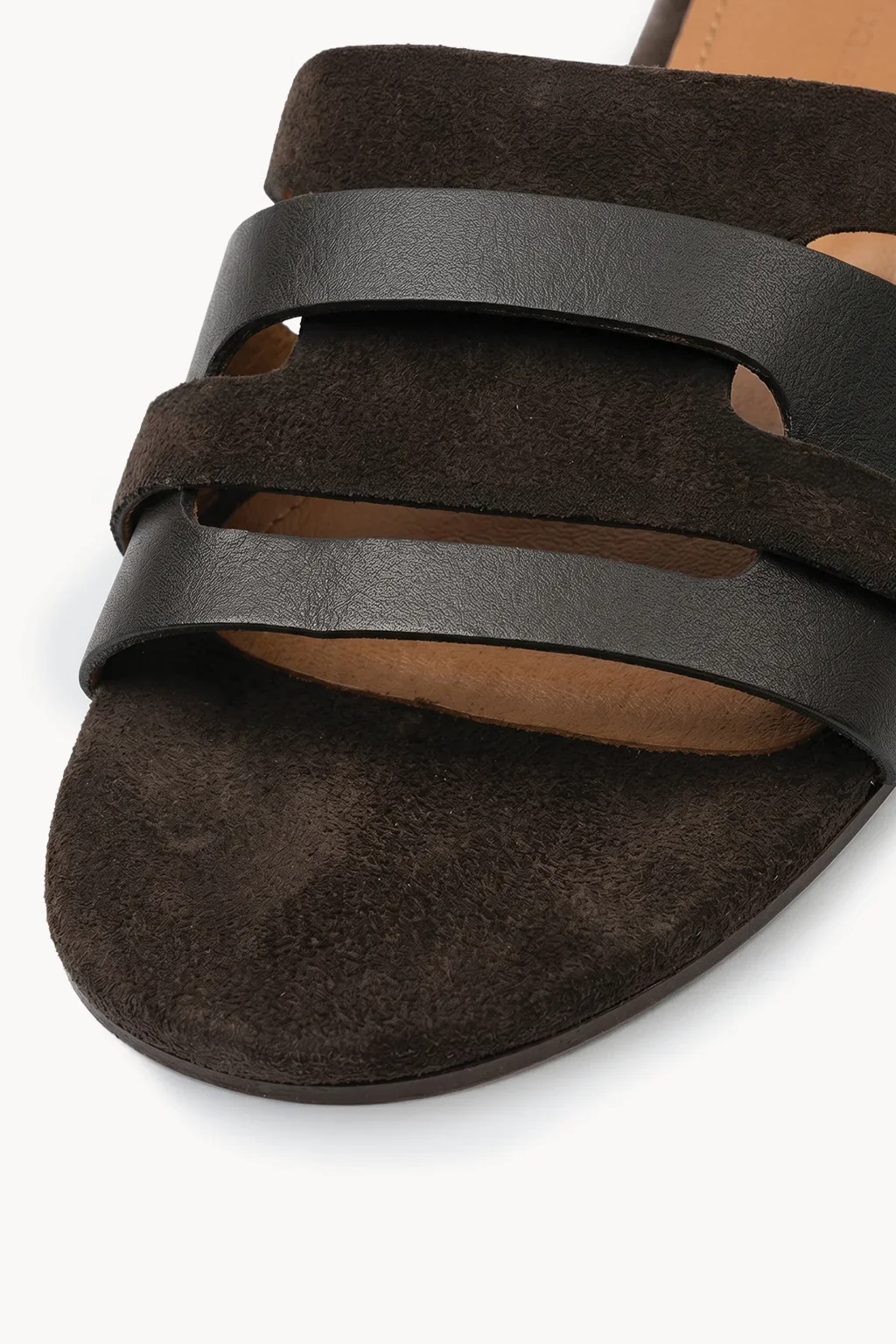 Regale Ombra Slide, Brown — 02 close-up