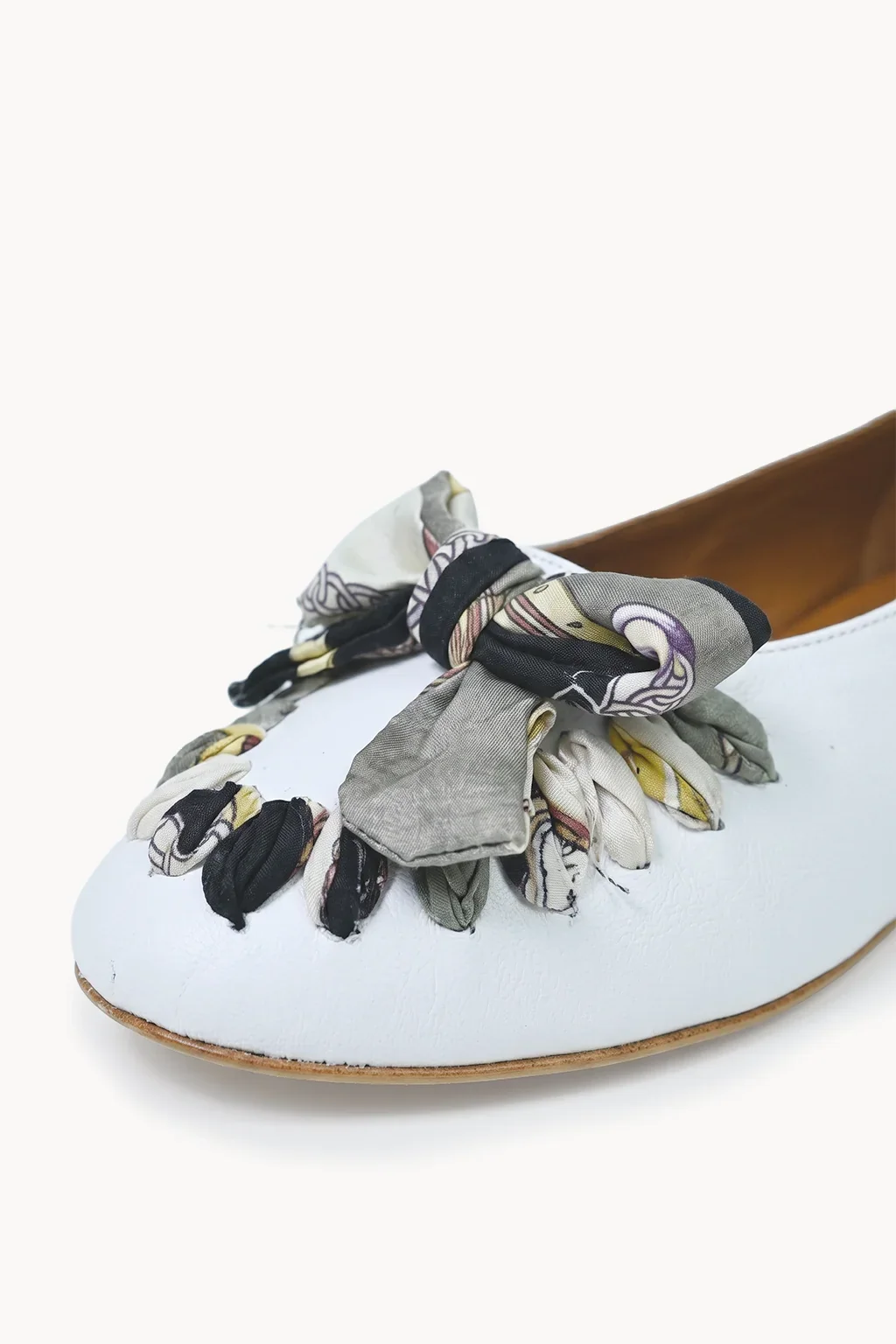 Alma Blanca Ballerina, Off White — 02 close-up