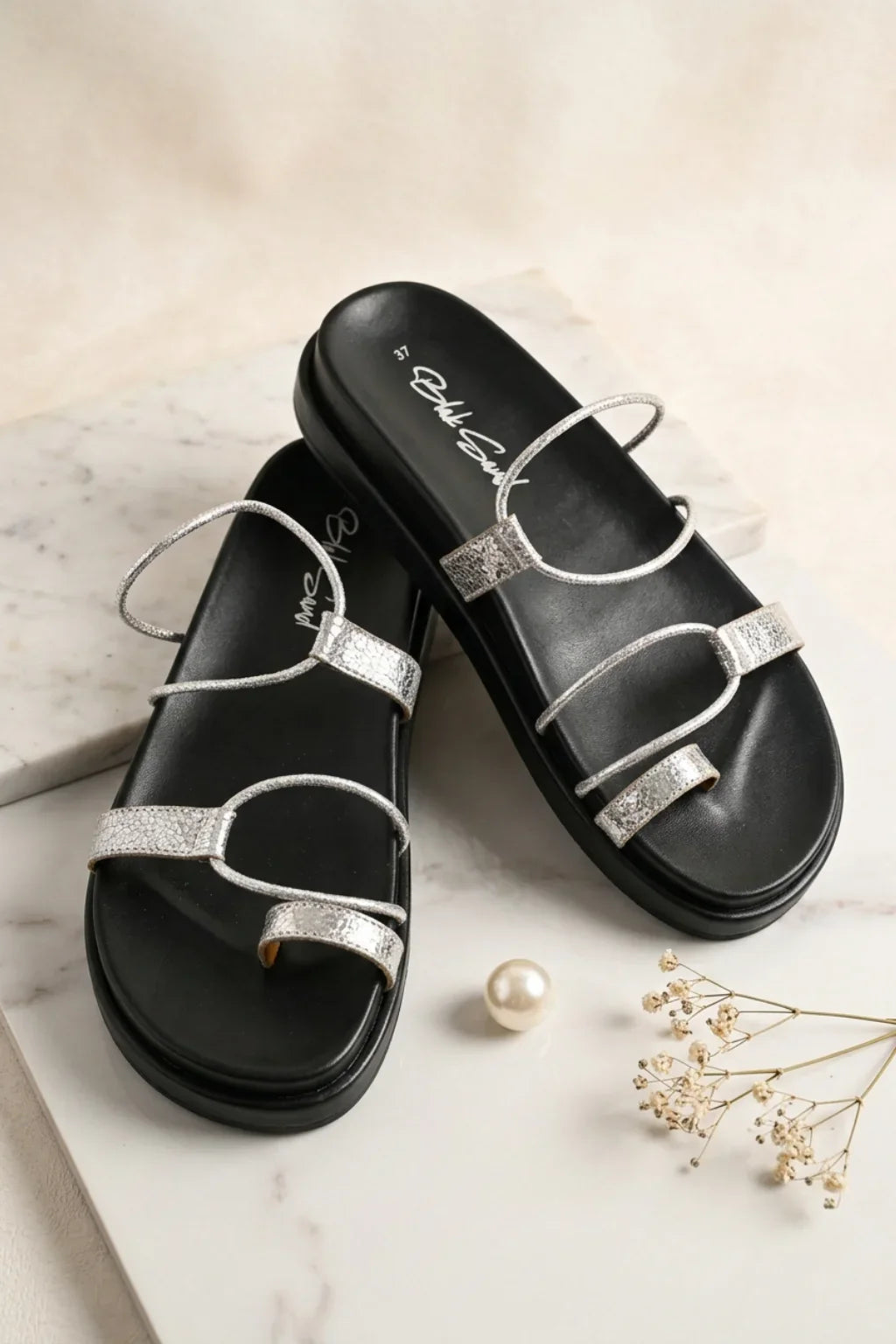 Isla Eclat Slide, Silver — 08 styled