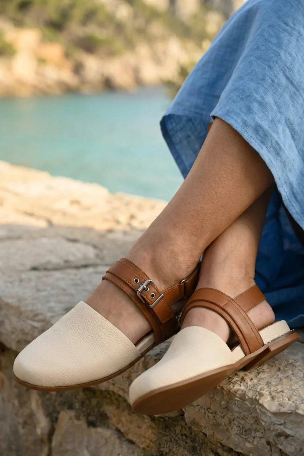 Menorca Artesana Slingback, White & Tan — 06 on the foot