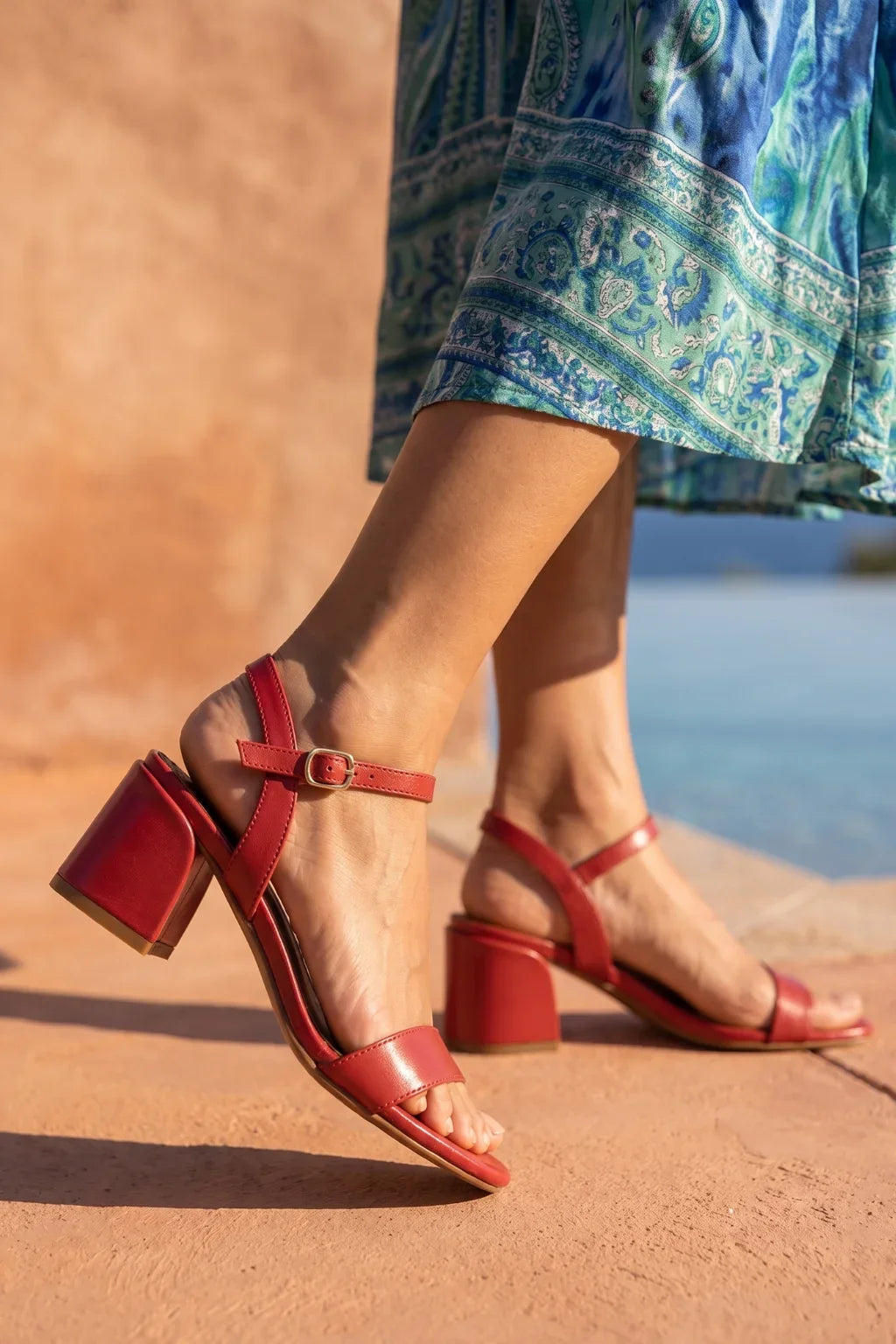 Valeria Sol Sandal, Red — 06 on the foot