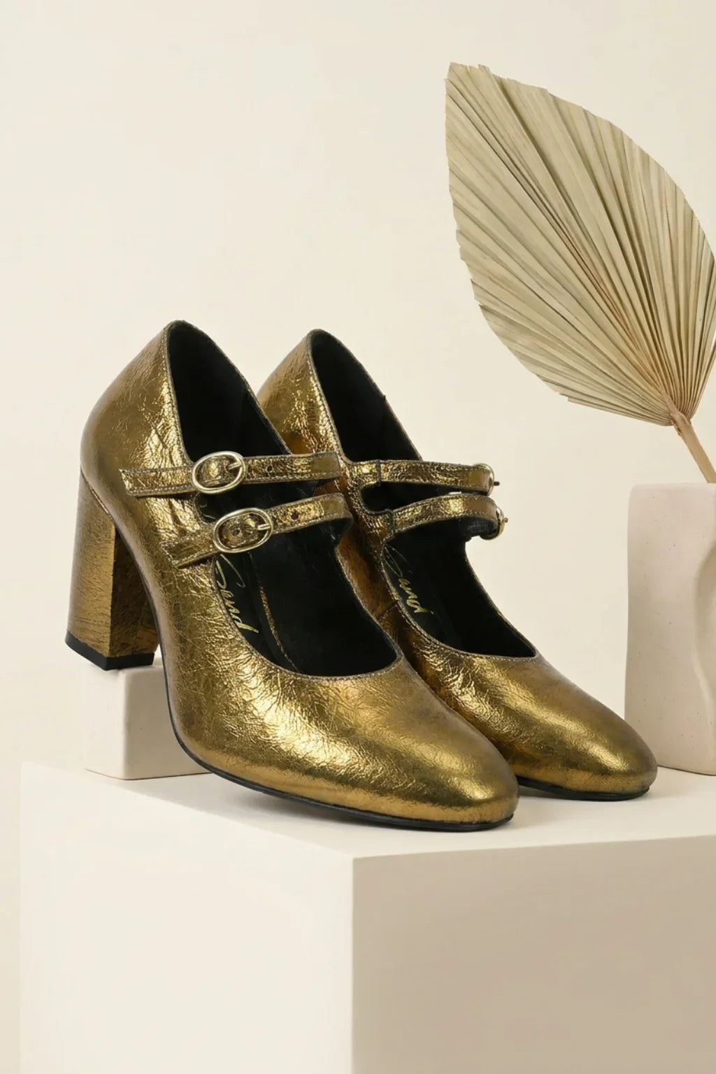Vienna Gold Atelier, Gold — 08 styled