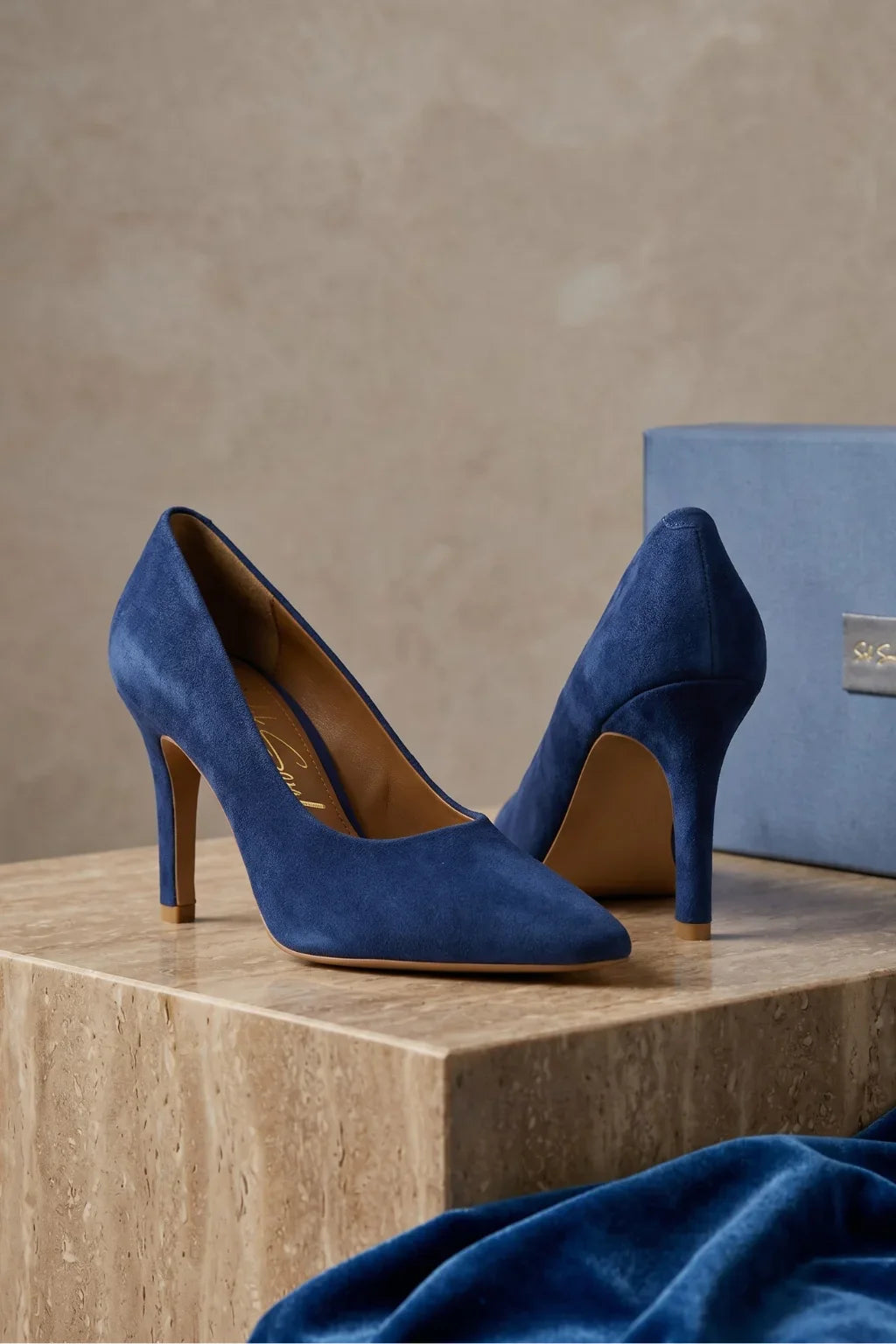 Verona Blu Suede Heel, Blue — 08 styled