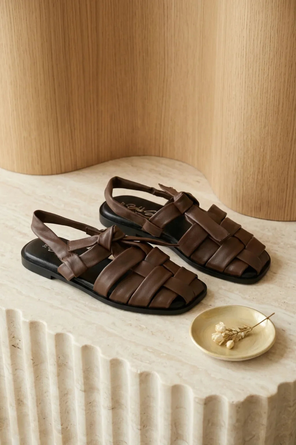 Intreccio Roma Slingback, Brown — 08 styled