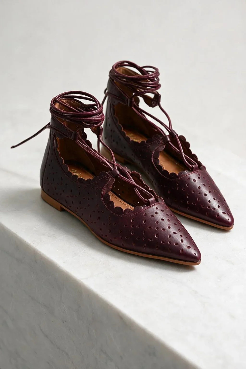 Granada lace-up flat, Burgundy — 08 styled