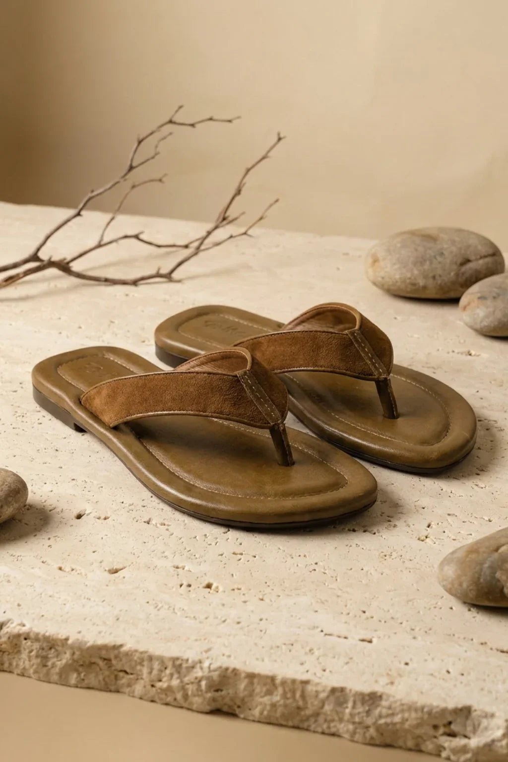 Ambra di Capri Slip on, Dark Cognac — 08 styled