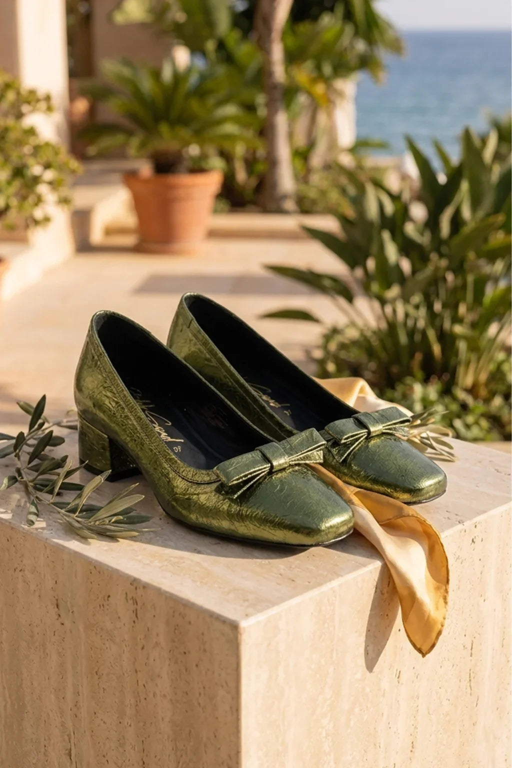 Arco Front Bow Pump Shoes, Olive — 08 styled