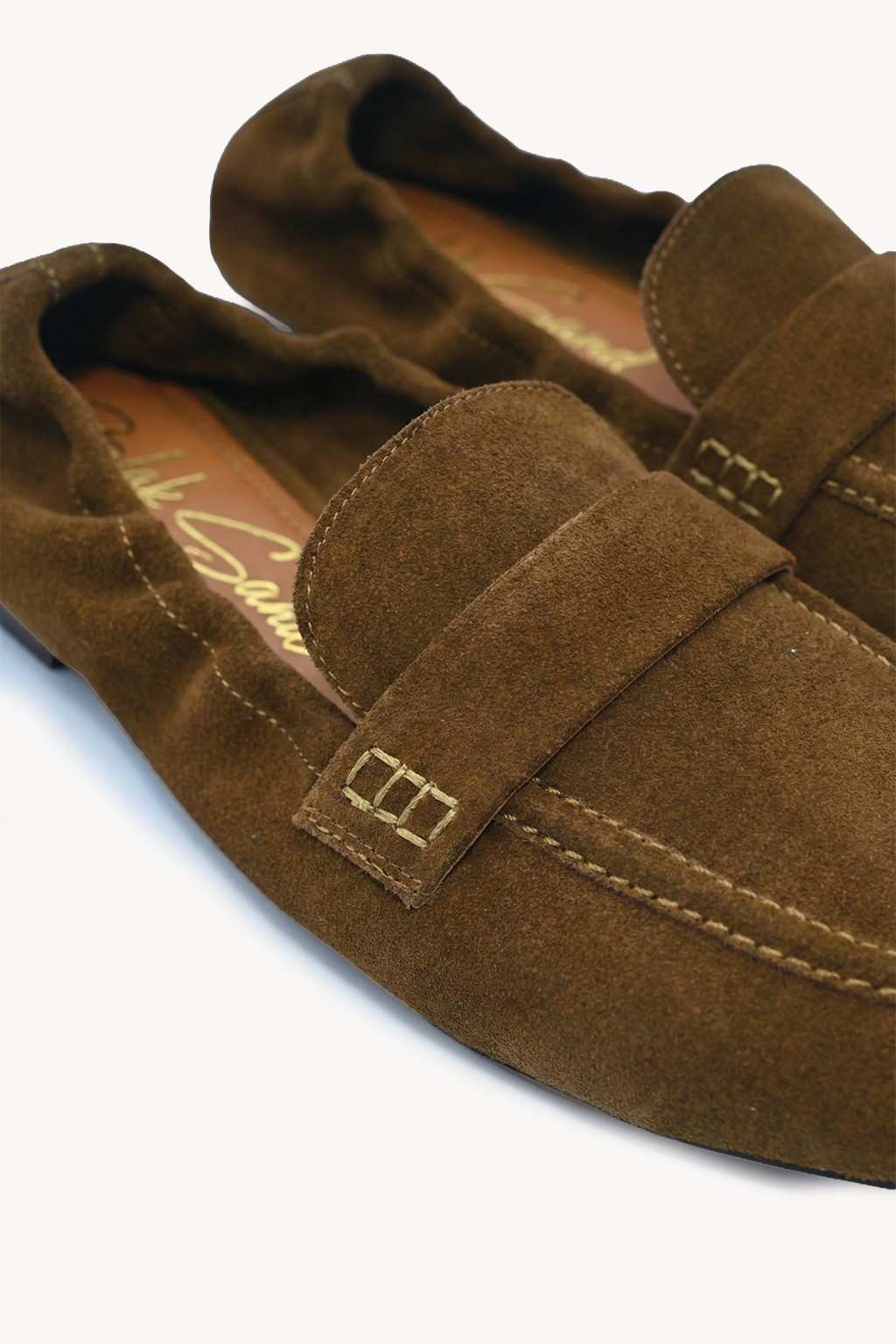 Calm Loafer, Camel — 03 close-up