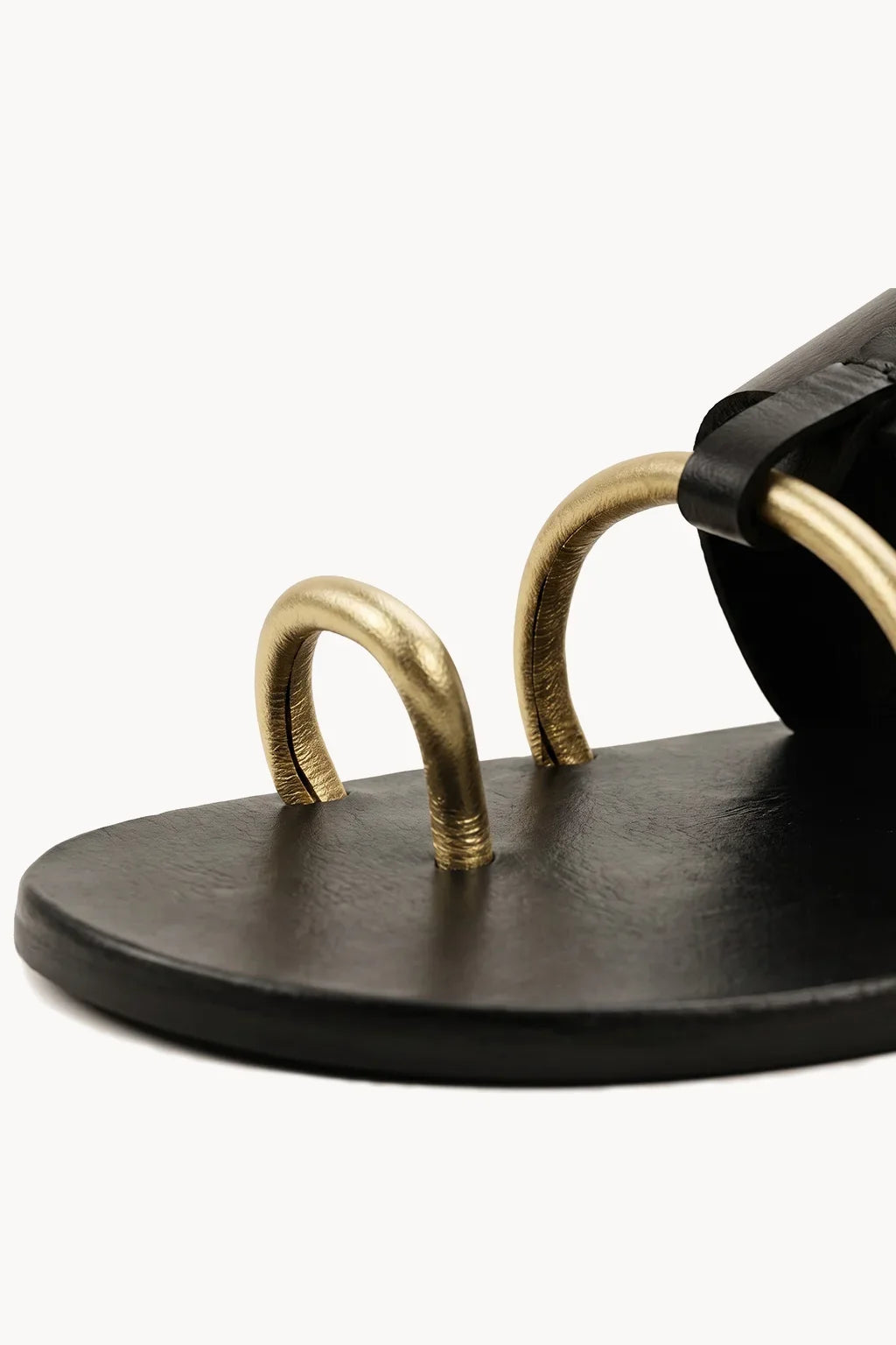 Luce Naturale Slide, Black — 02 close-up