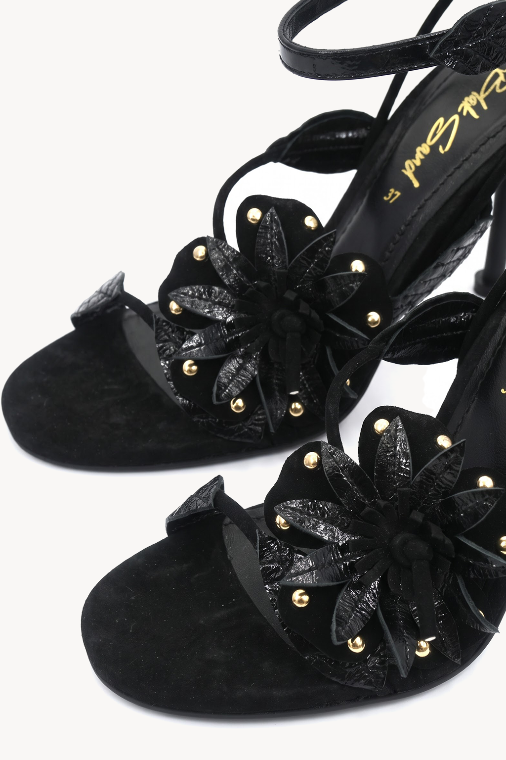 Rosaluna Floral Stiletto, Black — 02 close-up