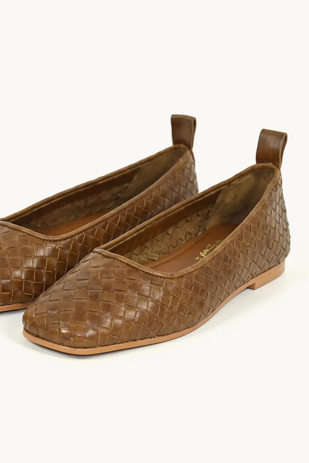 Verde Esmeralda Ballerina, Brown — 02 close-up