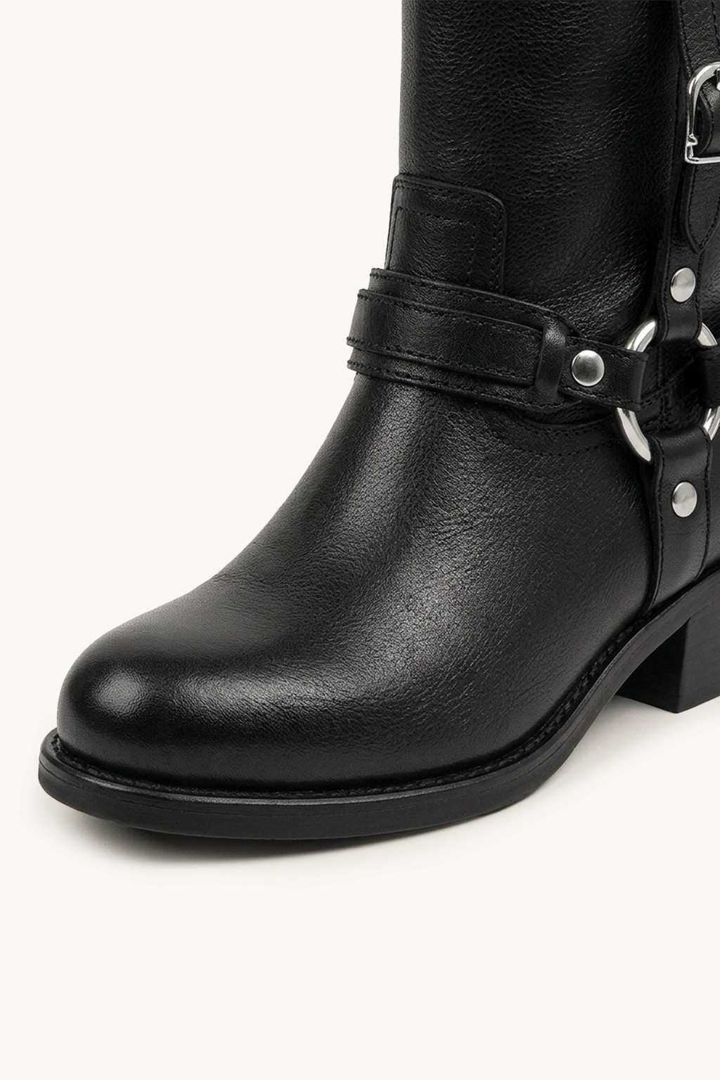NoirBuckler – Boots, Dark Brown — 02 close-up