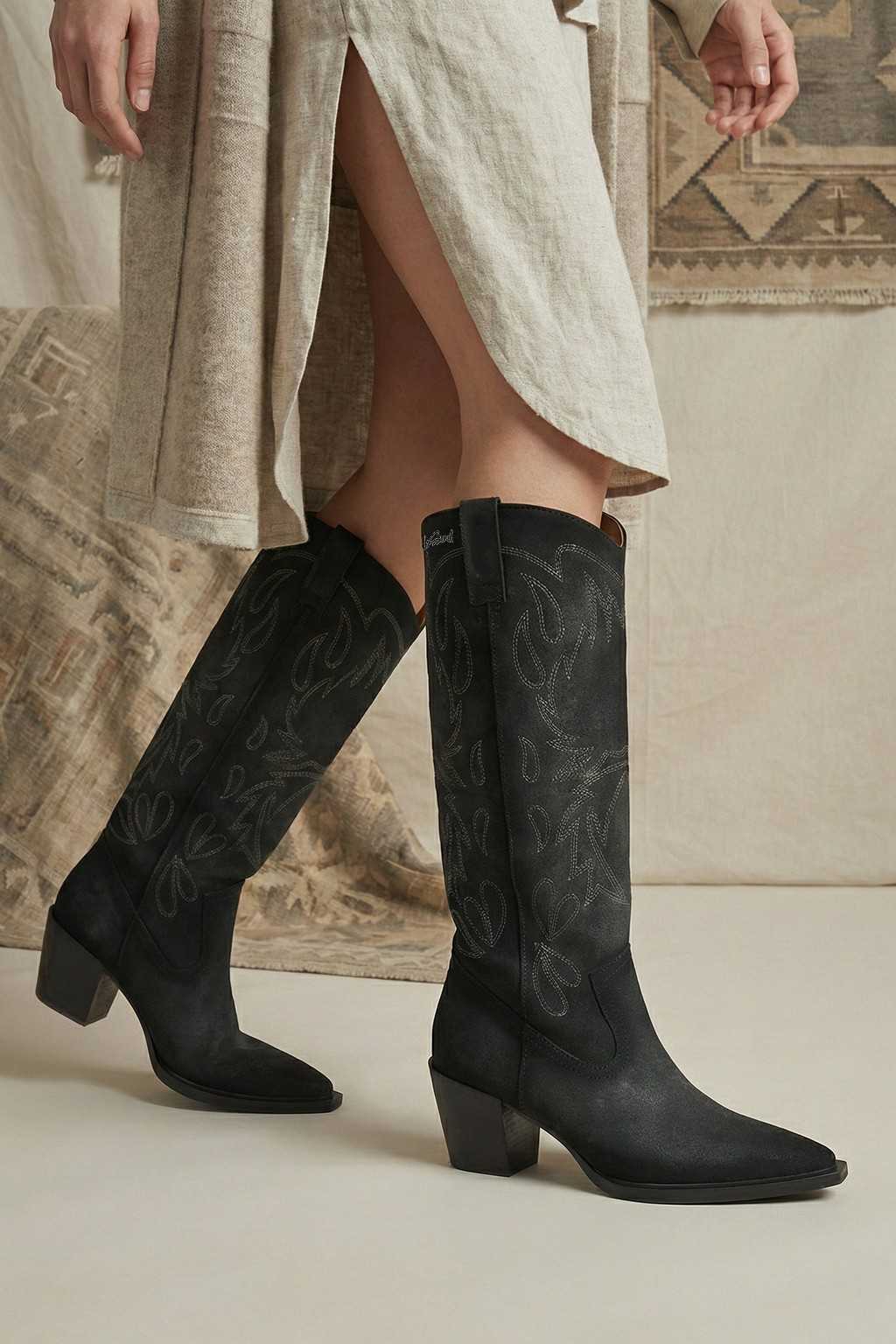 Sundra – Western Style Embroidery Boots, Black — 06 on the foot