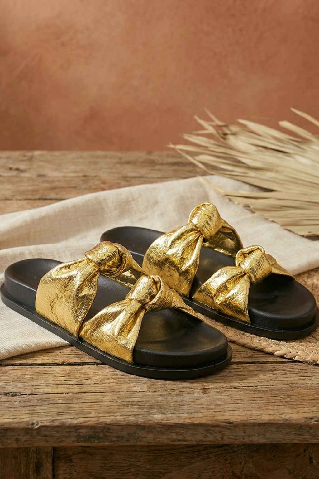 Tide – Flat Comfort Sandals, Gold — 08 styled