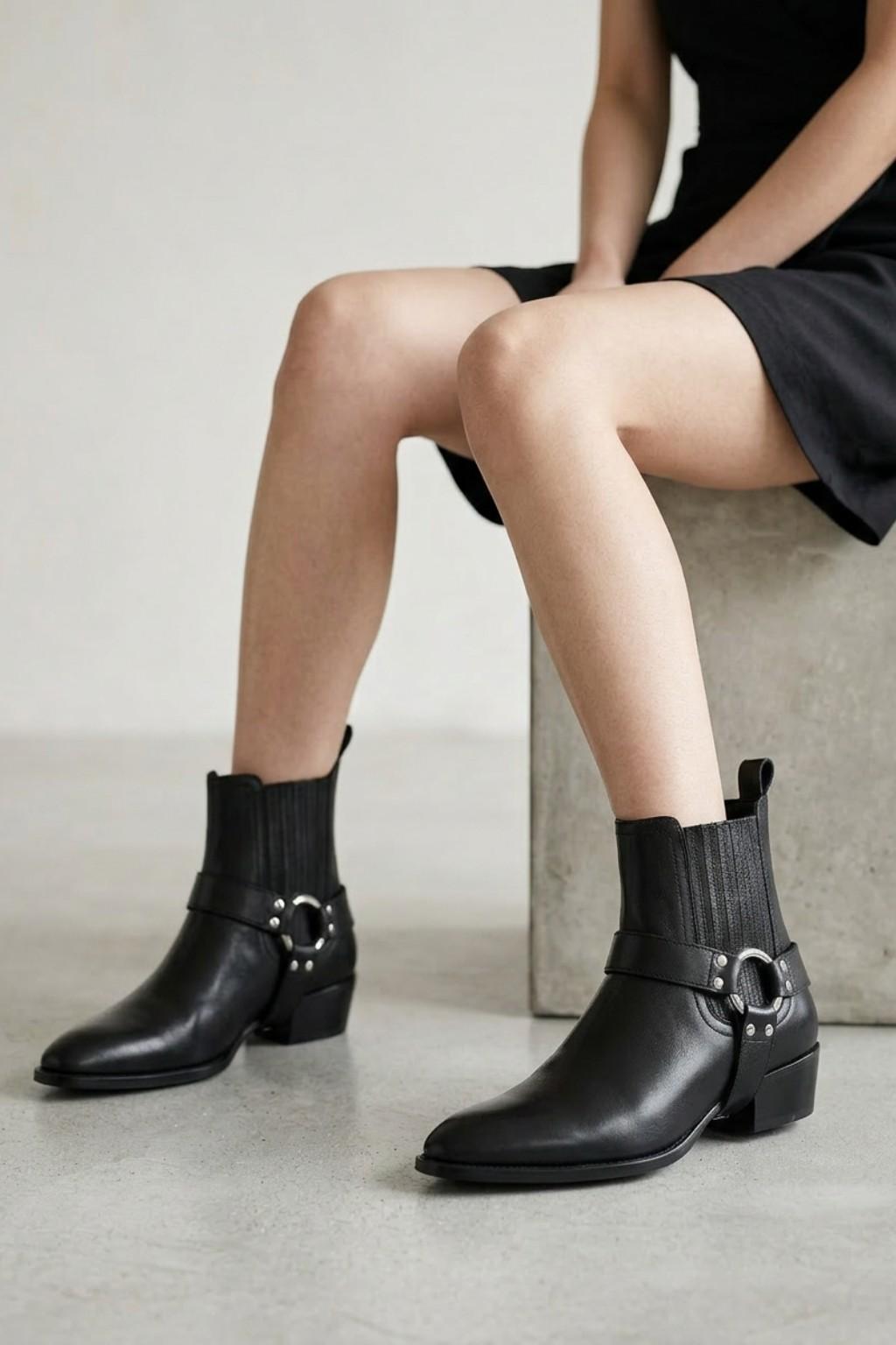 Mortene Ankle Boot, Black — 06 on the foot