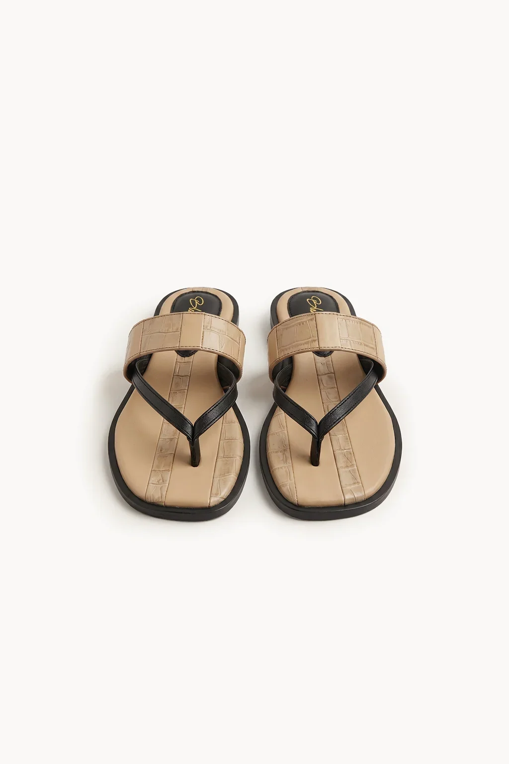 Venezia Intreccio Rosso Flat, Beige — 04 three-quarter