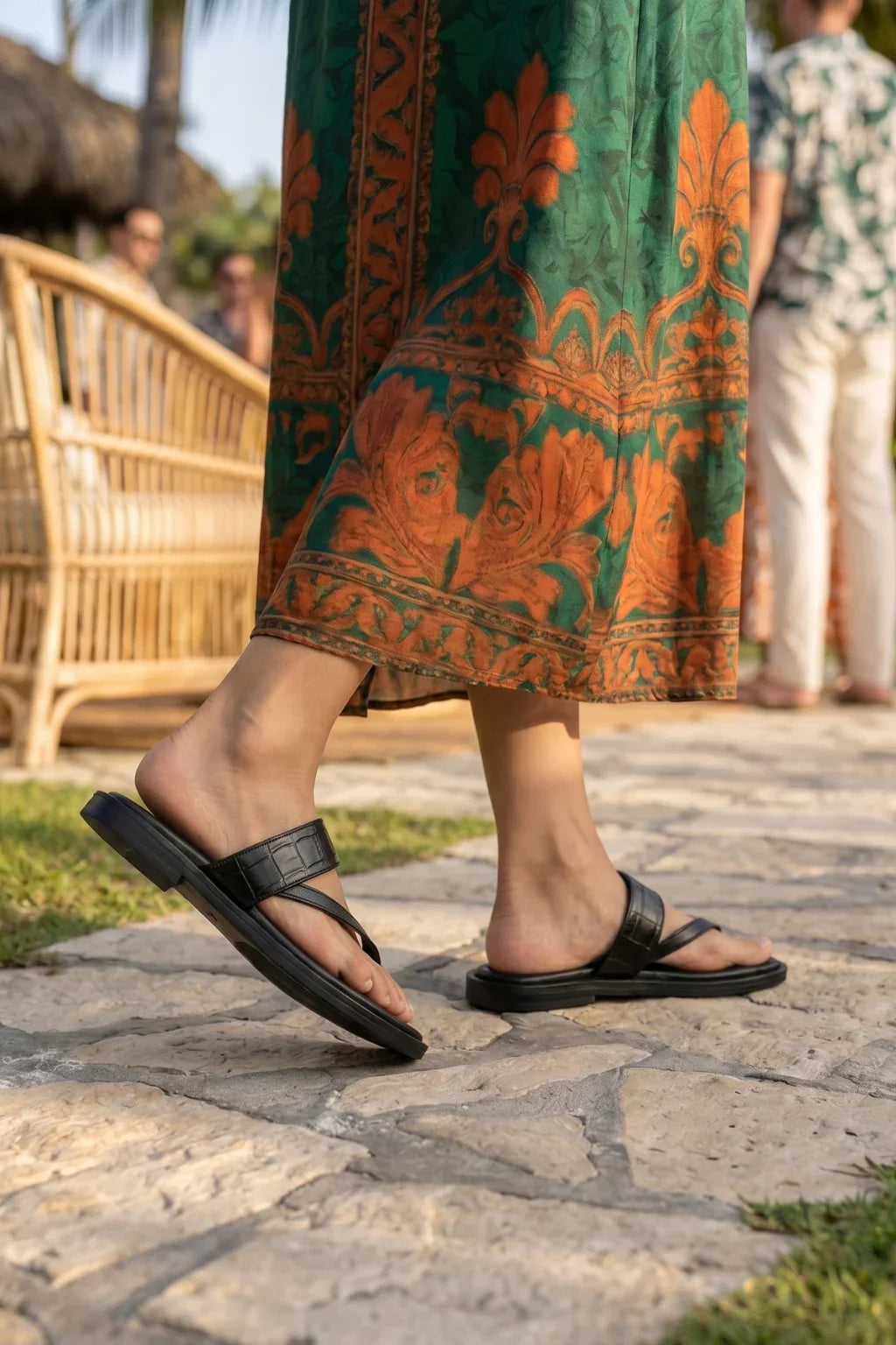 Venezia Intreccio Rosso Flat, Black — 06 on the foot
